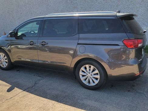 Used 2015 Kia Sedona EX w/ EX Premium Package FWD image 8
