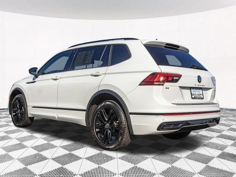 Used 2022 Volkswagen Tiguan SE R-Line AWD/4WD image 7