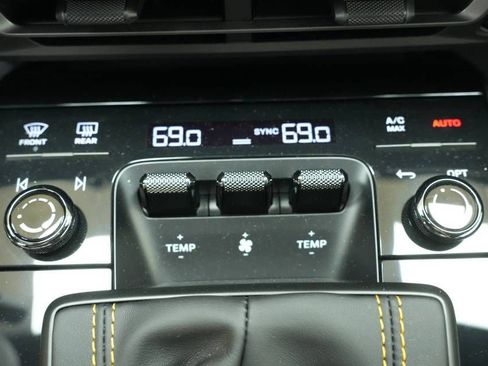 Certified 2024 Porsche 911 GT3 RS RWD image 22