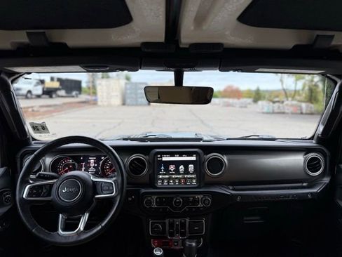 Used 2019 Jeep Wrangler Unlimited Rubicon w/ Dual Top Group image 34