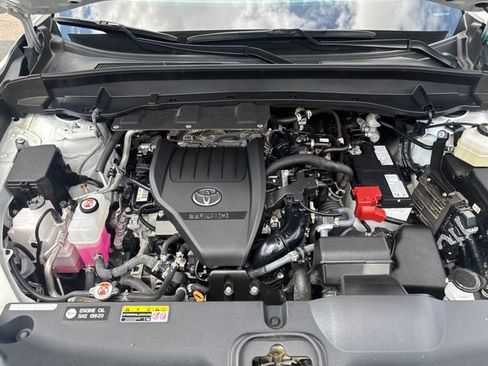 Used 2025 Toyota Grand Highlander AWD image 26