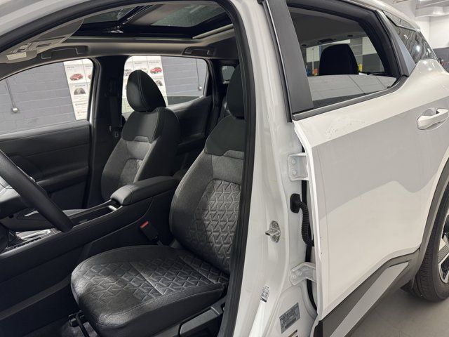 New 2026 Nissan Kicks SV w/ SV Premium Package AWD/4WD image 25