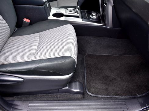 Used 2016 Toyota 4Runner SR5 image 34