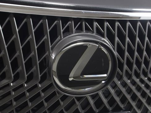 Used 2021 Lexus LS 500 AWD image 18