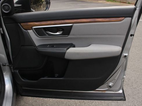 Used 2017 Honda CR-V EX image 26