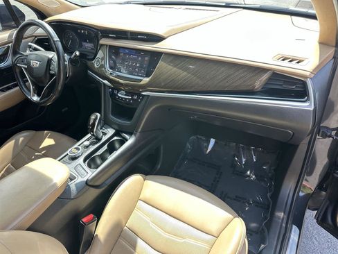 Used 2020 Cadillac XT6 Sport w/ Platinum Package image 12