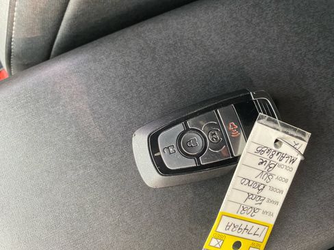 Used 2021 Ford Bronco Black Diamond image 33