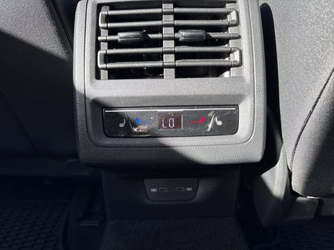 Used 2023 Volkswagen GTI Autobahn image 27