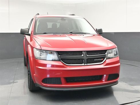 Used 2018 Dodge Journey SE w/ Blacktop Package FWD image 2