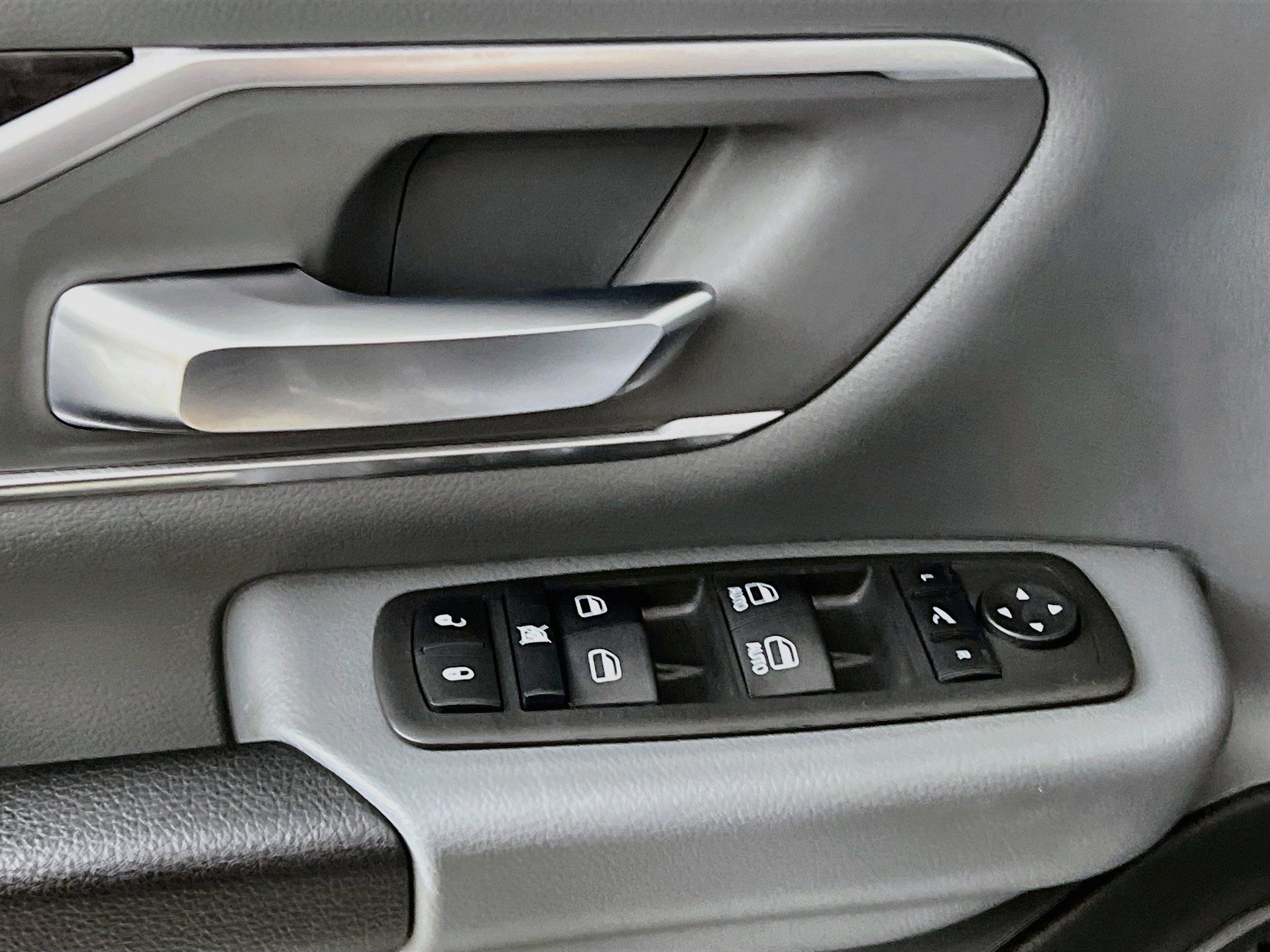 Used 2022 RAM 1500 Big Horn RWD image 16