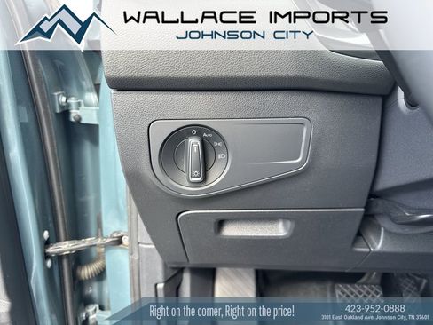 Used 2020 Volkswagen Tiguan SE w/ Panoramic Sunroof Package AWD/4WD image 33