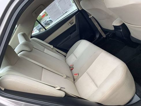 Used 2014 Toyota Corolla LE FWD image 12