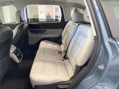 New 2026 Lincoln Nautilus Reserve image 9