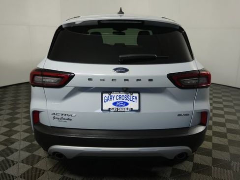 Used 2025 Ford Escape Active AWD/4WD image 4