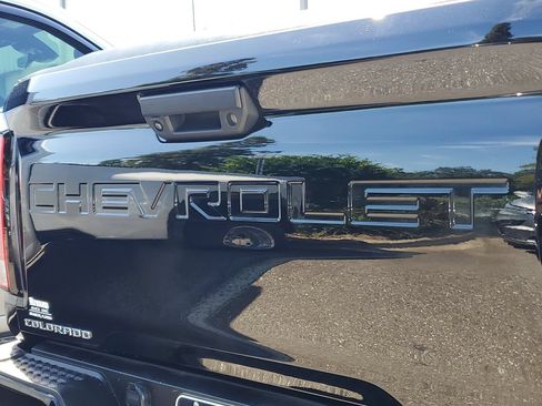 Used 2025 Chevrolet Colorado Trail Boss AWD/4WD image 6