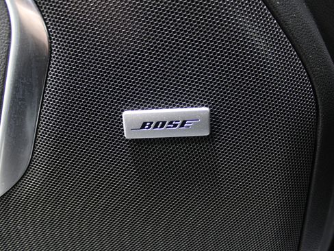 Used 2024 Chevrolet Tahoe Z71 w/ Luxury Package image 8