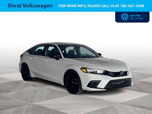 Used 2024 Honda Civic Sport image 2