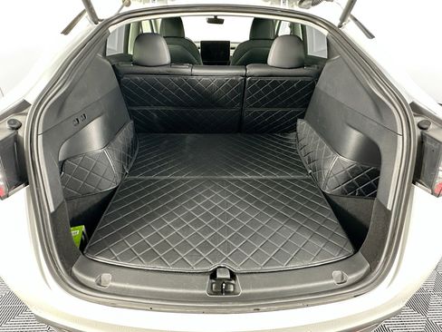 Used 2022 Tesla Model Y Long Range AWD/4WD image 27