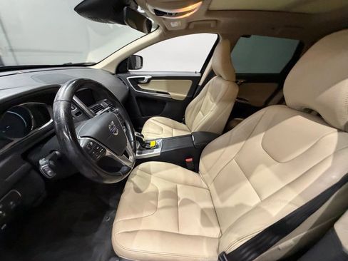 Used 2016 Volvo XC60 T6 Platinum w/ Climate Package AWD/4WD image 20