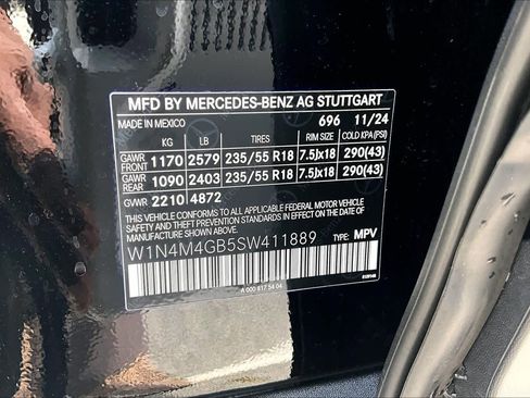 Certified 2025 Mercedes-Benz GLB 250 image 37