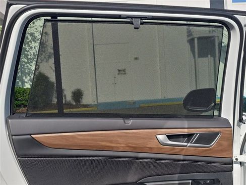 New 2026 Volkswagen Atlas SE image 10