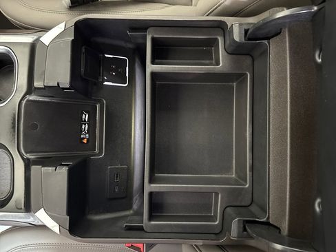 Used 2024 GMC Sierra 1500 SLT w/ SLT Premium Package image 29