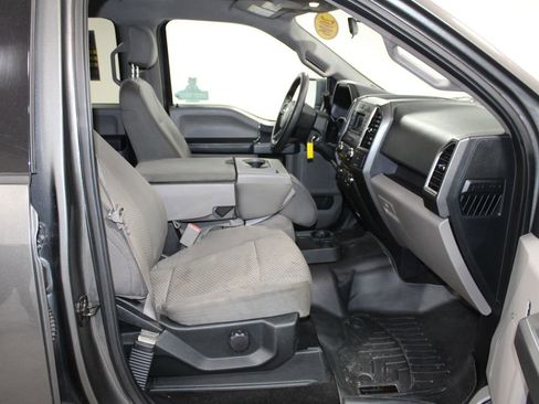 Used 2016 Ford F150 XLT image 26