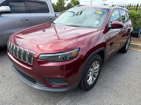 Used 2020 Jeep Cherokee Latitude FWD image 4