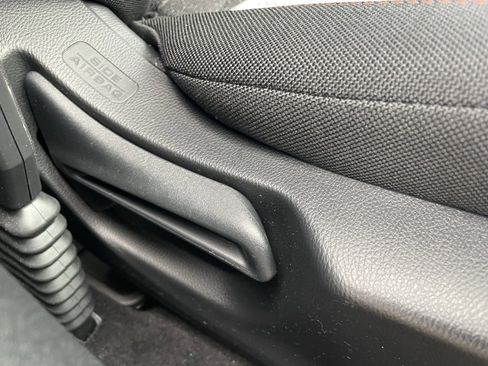 Used 2024 Honda HR-V Sport image 14