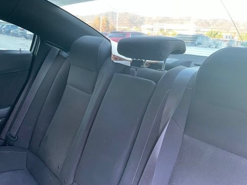 Used 2016 Dodge Charger R/T Scat Pack w/ Beats Audio Group RWD image 10