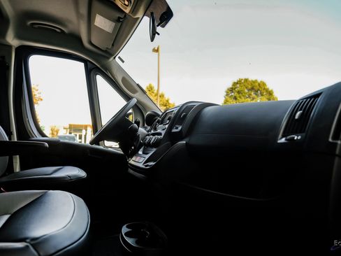 Used 2020 RAM ProMaster 2500 image 41