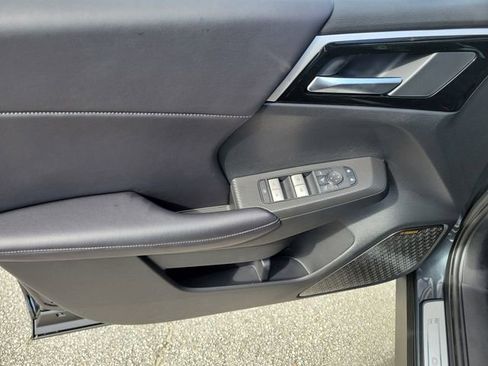 New 2025 Mitsubishi Outlander SE image 21