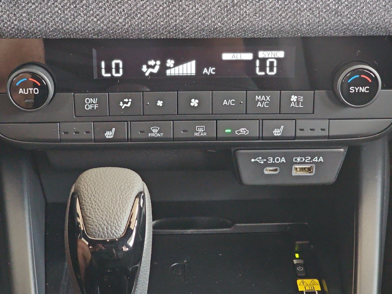 New 2026 Subaru Outback Limited AWD/4WD image 22