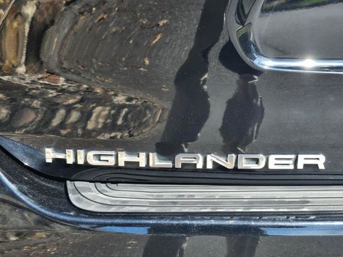Used 2024 Toyota Highlander XSE FWD image 31