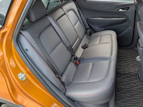 Used 2017 Chevrolet Bolt Premier w/ Driver Confidence II Package FWD image 19
