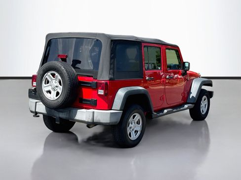 Used 2016 Jeep Wrangler Unlimited Sport w/ Connectivity Group AWD/4WD image 7