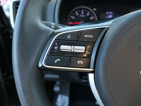 Used 2022 Kia Sportage LX image 14