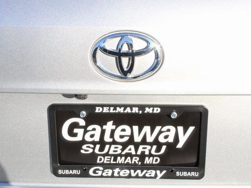 Used 2021 Toyota Highlander LE image 50