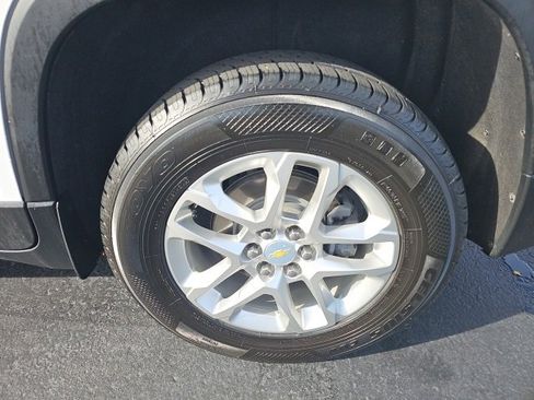 Used 2021 Chevrolet Traverse LS image 81