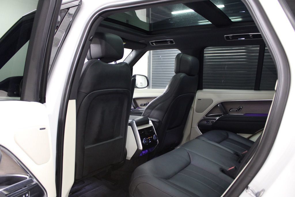 Used 2023 Land Rover Range Rover SE AWD/4WD image 40