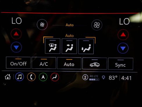 Used 2023 Chevrolet Corvette Stingray Premium Conv w/ Z51 Performance Package RWD image 29
