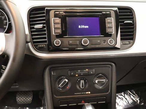 Used 2012 Volkswagen Beetle 2.5 FWD image 10