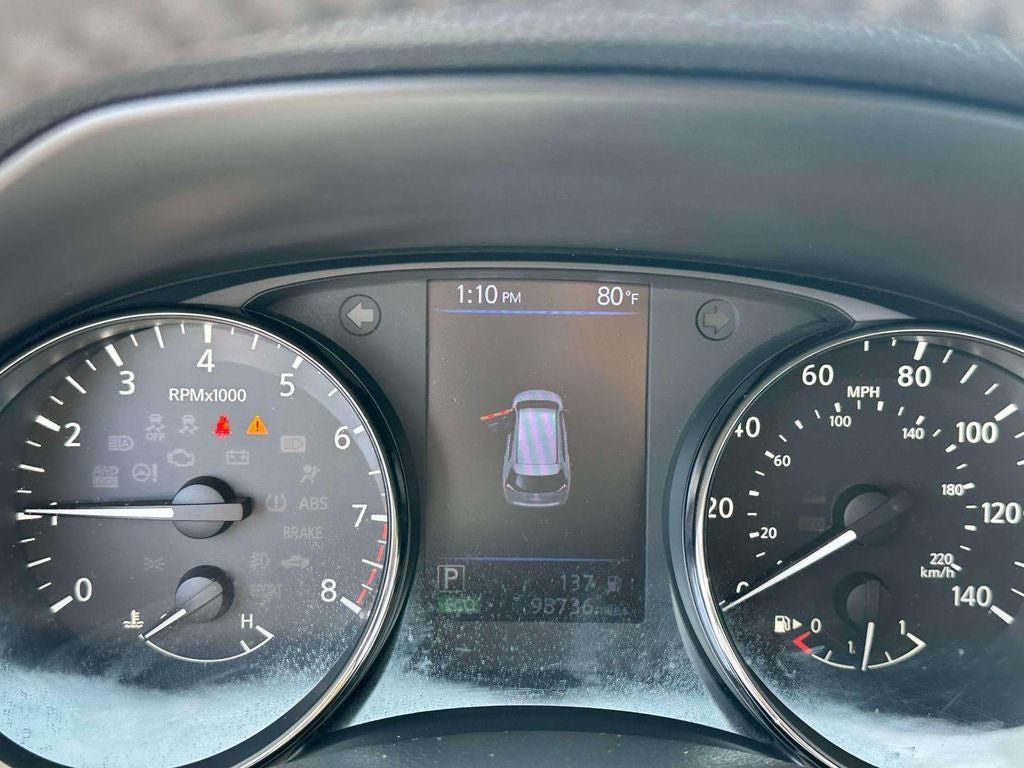 Used 2018 Nissan Rogue SV AWD/4WD image 25