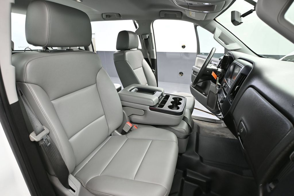 Used 2018 Chevrolet Silverado 2500 W/T RWD image 36