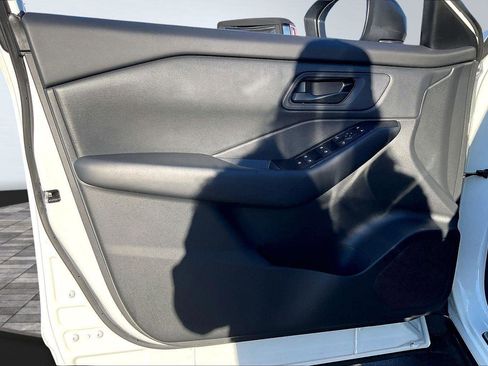 Certified 2024 Nissan Rogue S image 23