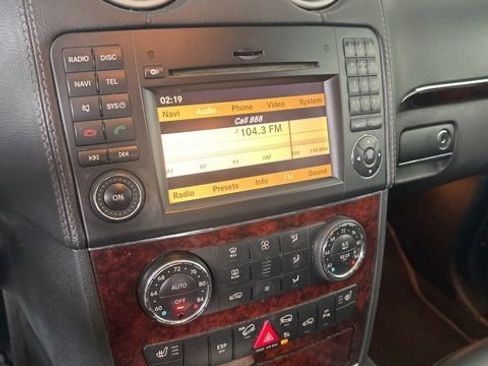 Used 2010 Mercedes-Benz GL 450 4MATIC image 6