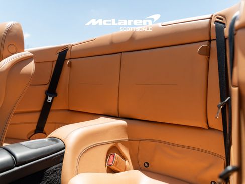 Used 2014 Ferrari California RWD image 13