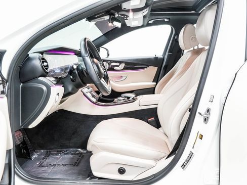 Used 2020 Mercedes-Benz E 450 4MATIC Sedan w/ Parking Assistance Package image 39