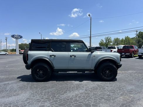 Certified 2024 Ford Bronco Wildtrak image 4