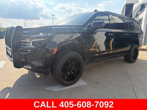 Used 2024 Chevrolet Suburban High Country w/ Advanced Technology Package AWD/4WD image 7